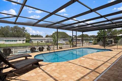 245 78TH AVENUE N, Saint Petersburg, FL 33702