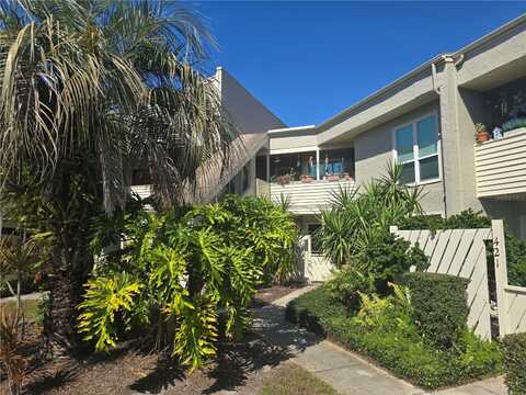 423 WINDRUSH BAY DRIVE, TARPON SPRINGS, FL 34689