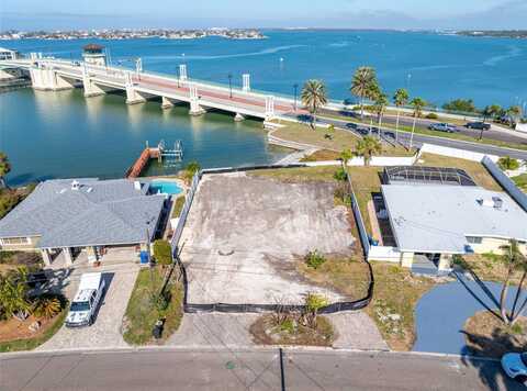 8043 CAUSEWAY BOULEVARD S, Saint Petersburg, FL 33707