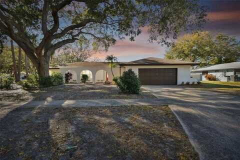 570 CASLER AVENUE, CLEARWATER, FL 33755