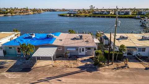 19 SEASIDE COURT, HOLMES BEACH, FL 34217