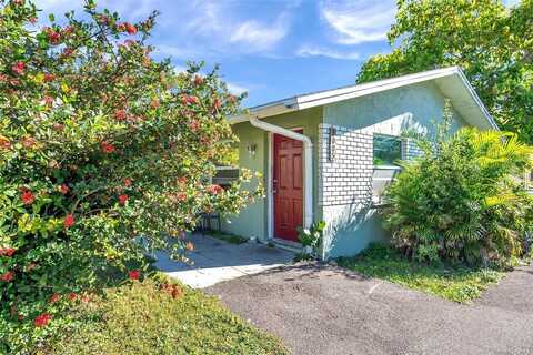 1005 LAKE PALMS DRIVE, LARGO, FL 33771