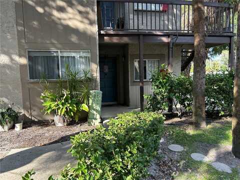 6345 NEWTOWN CIRCLE, TAMPA, FL 33615