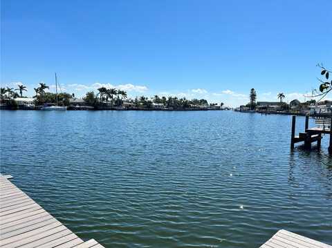 2300 S SHORE DRIVE SE, Saint Petersburg, FL 33705