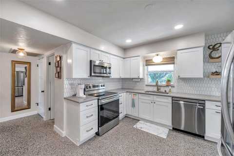 536 63RD AVENUE S, Saint Petersburg, FL 33705