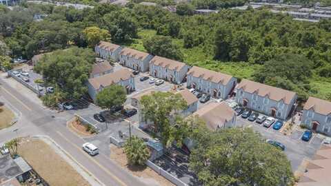 5706 N LINCOLN AVENUE, TAMPA, FL 33614