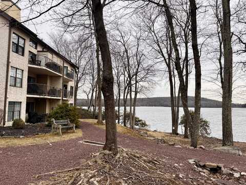 5 Midlake Drive, Lake Harmony, PA 18624