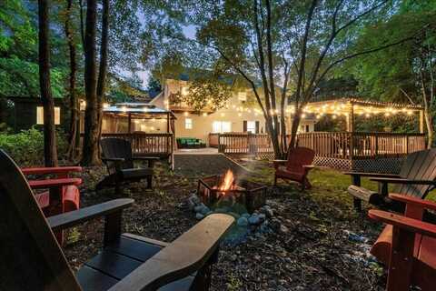 2115 Mink Lane, Long Pond, PA 18334