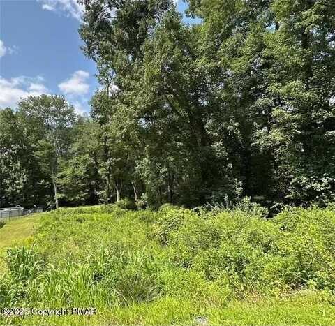 PINEWOOD Drive, East Stroudsburg, PA 18302