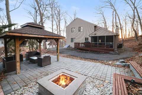 195 Brentwood Drive, Bushkill, PA 18324