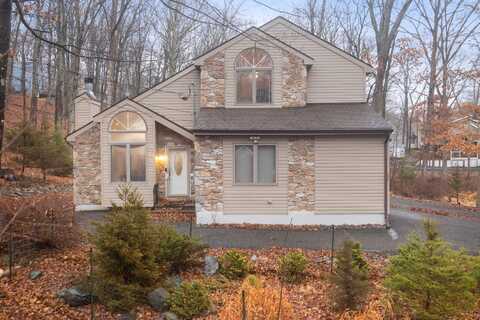 195 Brentwood Drive, Bushkill, PA 18324