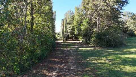 1012 Anchor Lake Road, Carriere, MS 39426