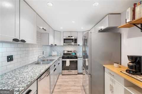 6851 Roswell Road #M12, Sandy Springs, GA 30328