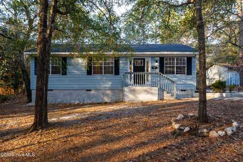 1090 W Maine Avenue, Southern Pines, NC 28387