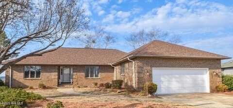 861 Castleberry Court, Vass, NC 28394