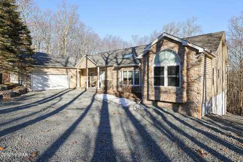 327 Canoebrook Drive, Hawley, PA 18428
