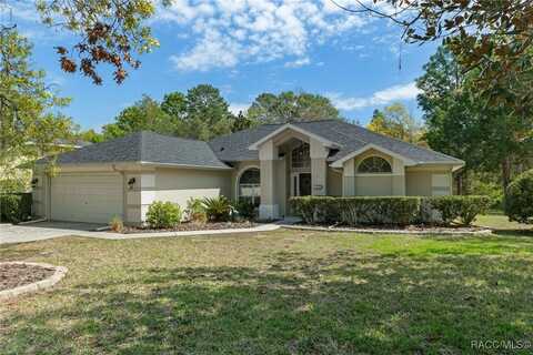 155 Pine Street, Homosassa, FL 34446