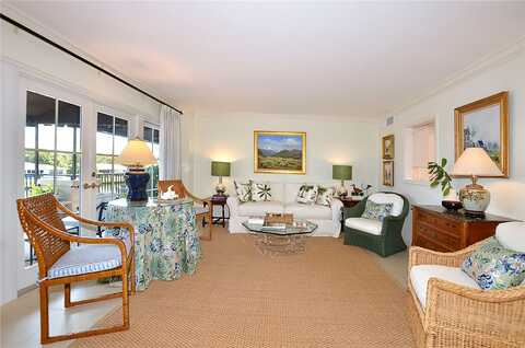 15 Royal Palm Pointe, Vero Beach, FL 32960