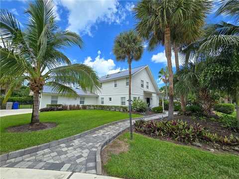 2180 Captains Walk, Vero Beach, FL 32963