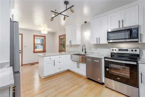 4886 Rosewell Drive, Gloucester, VA 23061