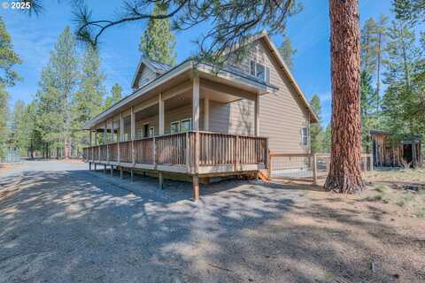 15174 YELLOW PINE LOOP, Bend, OR 97707