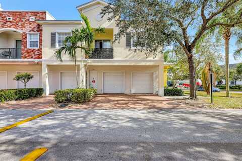10520 SW Stephanie Way, Port Saint Lucie, FL 34987