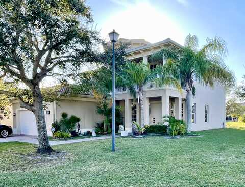 2001 Albany Terrace SW, Vero Beach, FL 32968