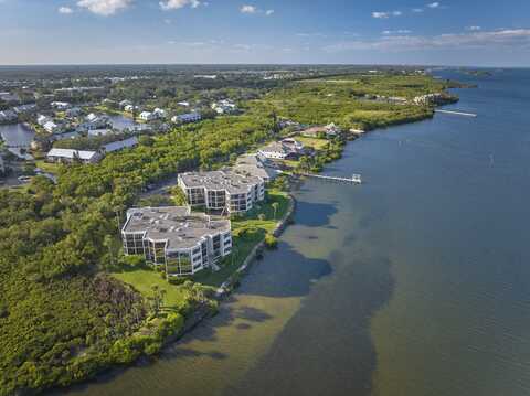 9612 Riverside Drive, Sebastian, FL 32958