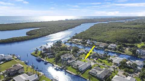 8579 SE Sabal Street, Hobe Sound, FL 33455
