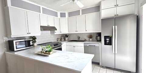 335 S Waverly Place, Vero Beach, FL 32960