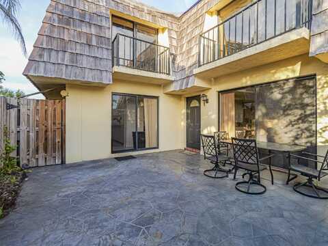 1170 6th Avenue, Vero Beach, FL 32960
