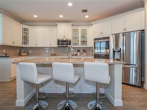 4836 Four Lakes Circle SW, Vero Beach, FL 32968