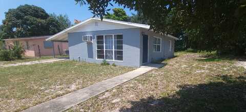 412 7th Road SW, Vero Beach, FL 32962
