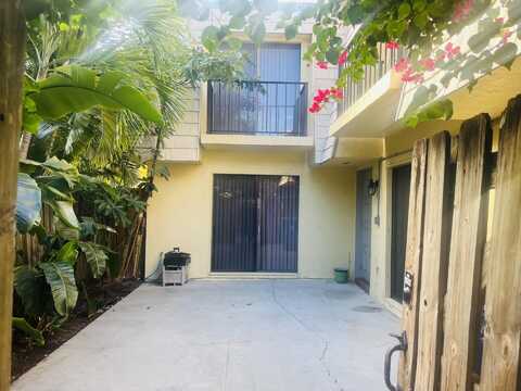 1170 6th Avenue, Vero Beach, FL 32960