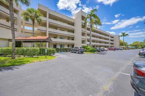 3154 Via Poinciana, Lake Worth, FL 33467