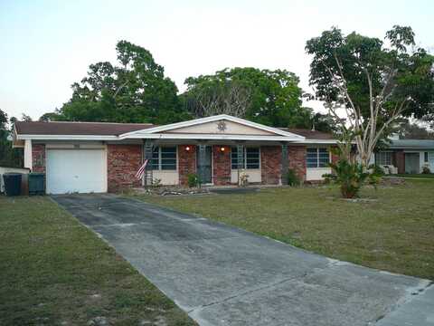 1018 Trinidad Avenue, Fort Pierce, FL 34982