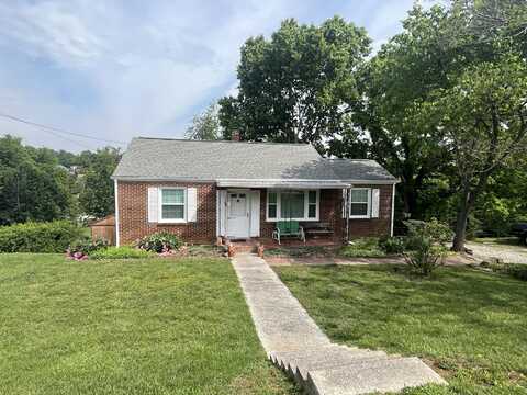 23 Upland DR, Salem, VA 24153