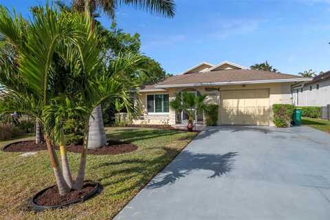 639 110TH AVENUE N, NAPLES, FL 34108