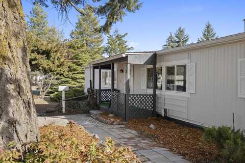 318 E 4th St, Deer Park, WA 99006