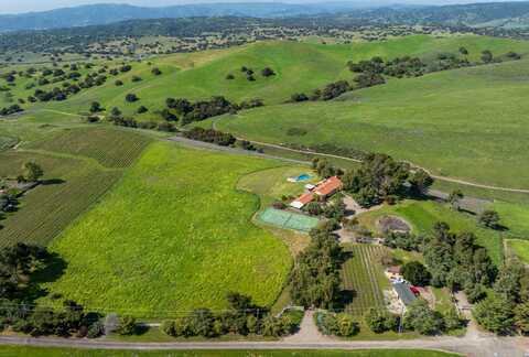 2851 Tapadero Road, SOLVANG, CA 93463