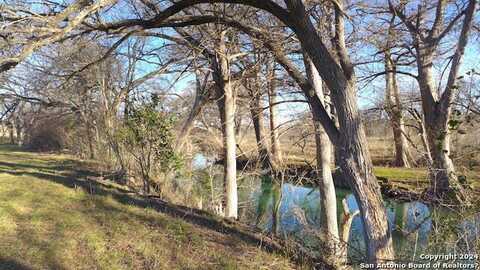 327 IDLEWILDE BLVD, Comfort, TX 78013
