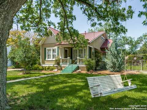 126 IDLEWILDE BLVD, Comfort, TX 78013