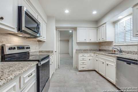 7926 BROADWAY, San Antonio, TX 78209