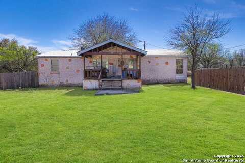 193 County Road 5633, Castroville, TX 78009