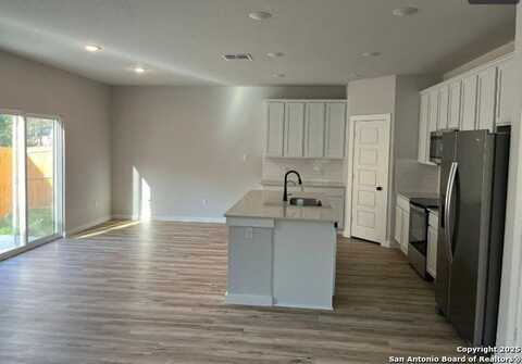 5935 W Hausman Rd, San Antonio, TX 78249