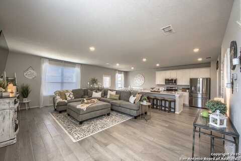 2520 HIDDENBROOKE TRACE, Seguin, TX 78155