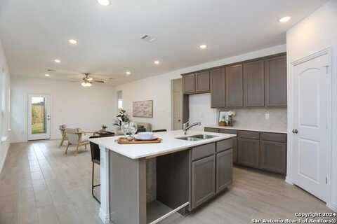 14323 Iron Knight, San Antonio, TX 78253