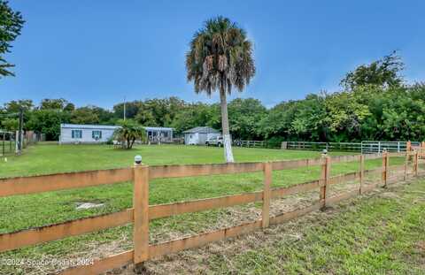 2515 Wiley Avenue, Mims, FL 32754
