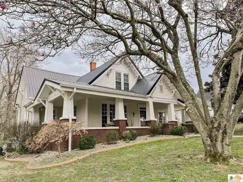 305 E Guardian Street, Columbia, KY 42728