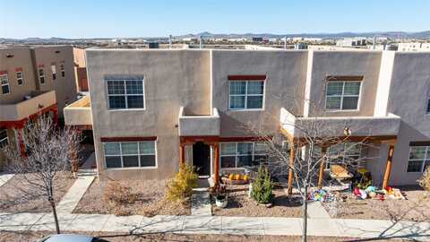 4654 Camino Cuervo, Santa Fe, NM 87507